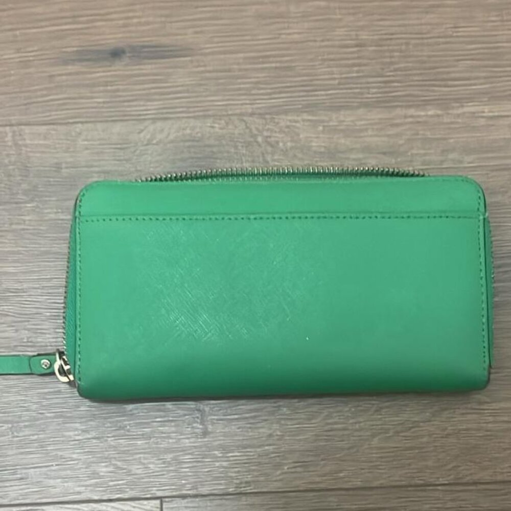 Kate Spade Large Continental Wallet In Green Bean - Picture 4 of 6